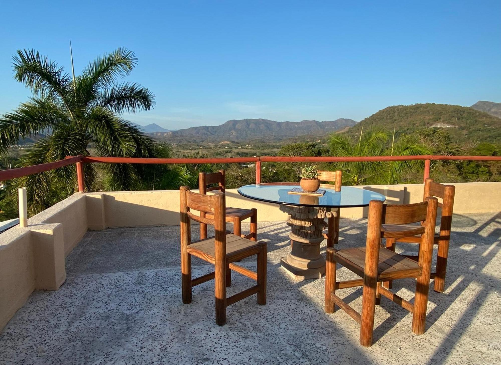 Departamento Con Vista A Montanas Y Al Mar