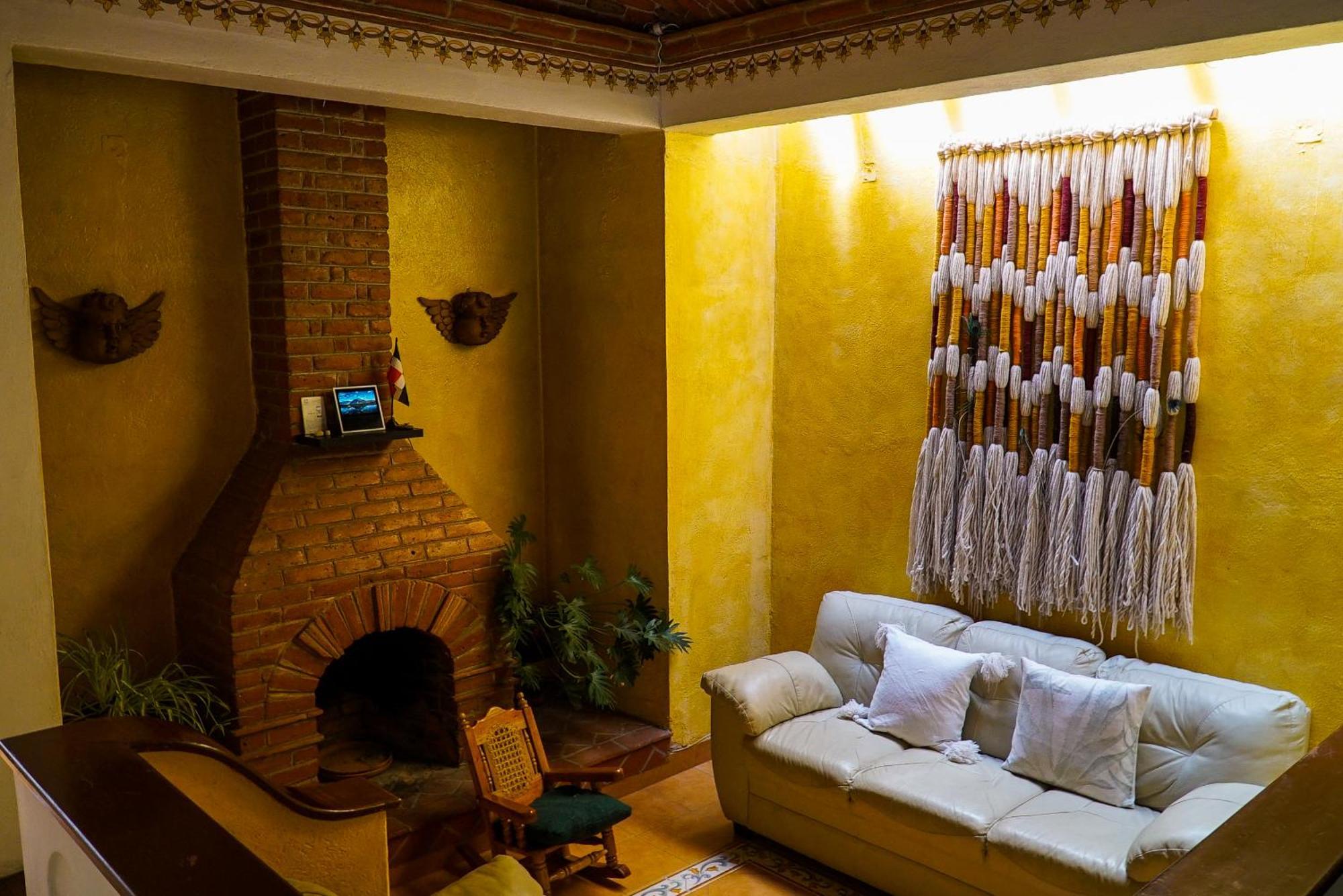 Casa Margarita , La Fuente De La Luna *