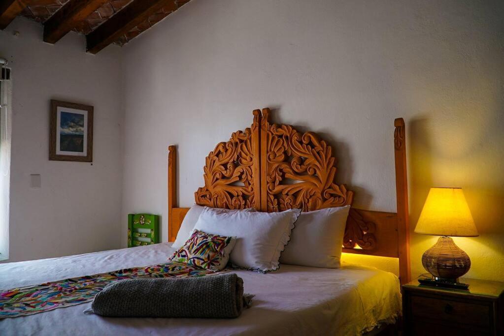Casa Margarita , La Fuente De La Luna