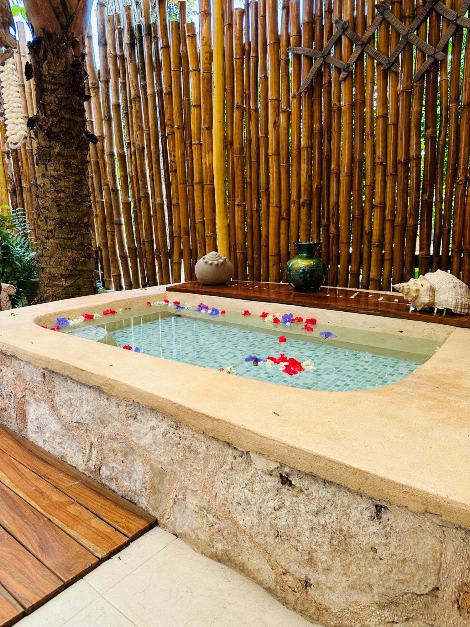 Hotel Casa Quetzal 4*