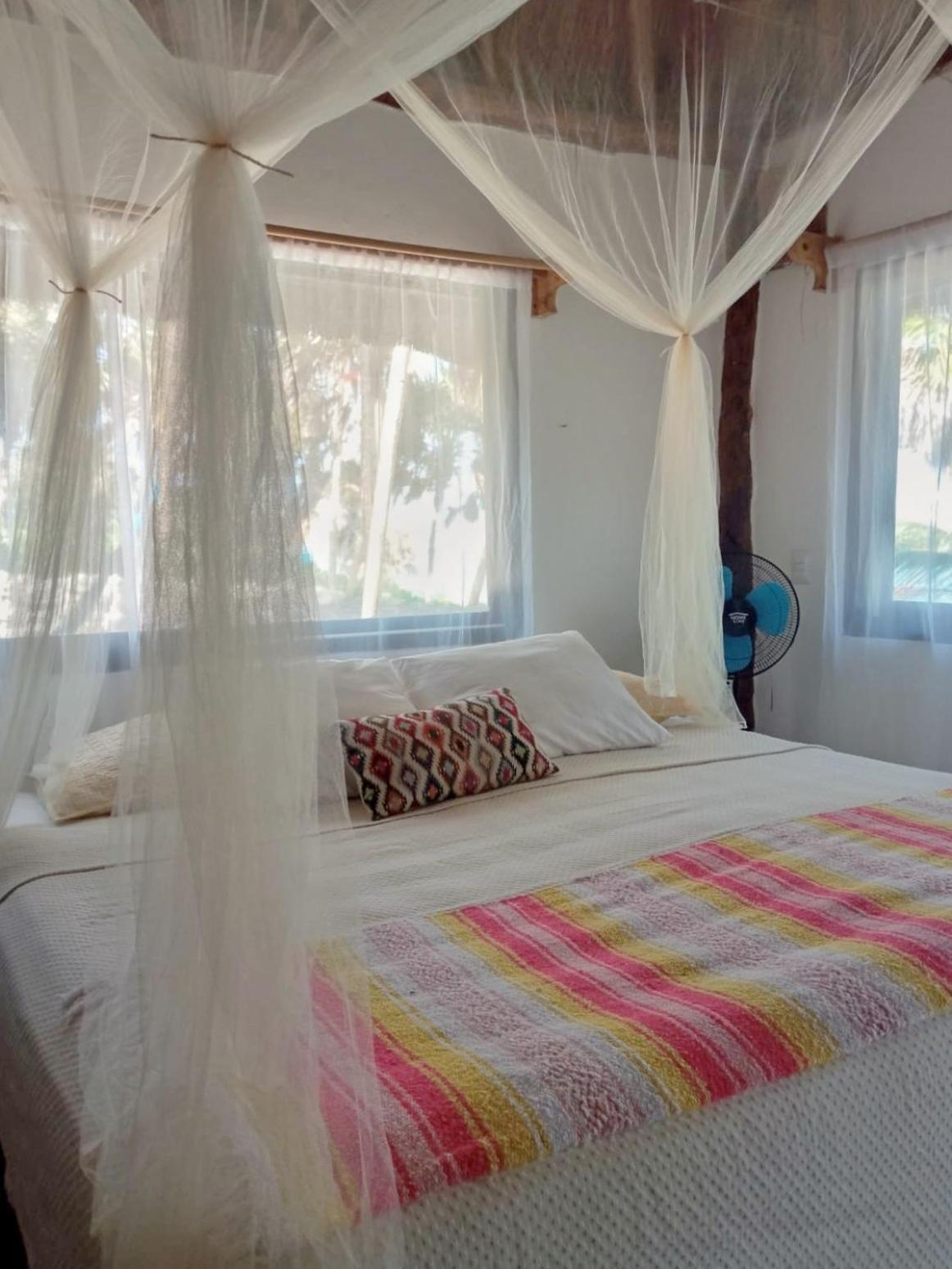 Casa De Mar, Tulum, Hermosa Privada A La Orilla Del Mar Con Cocina *