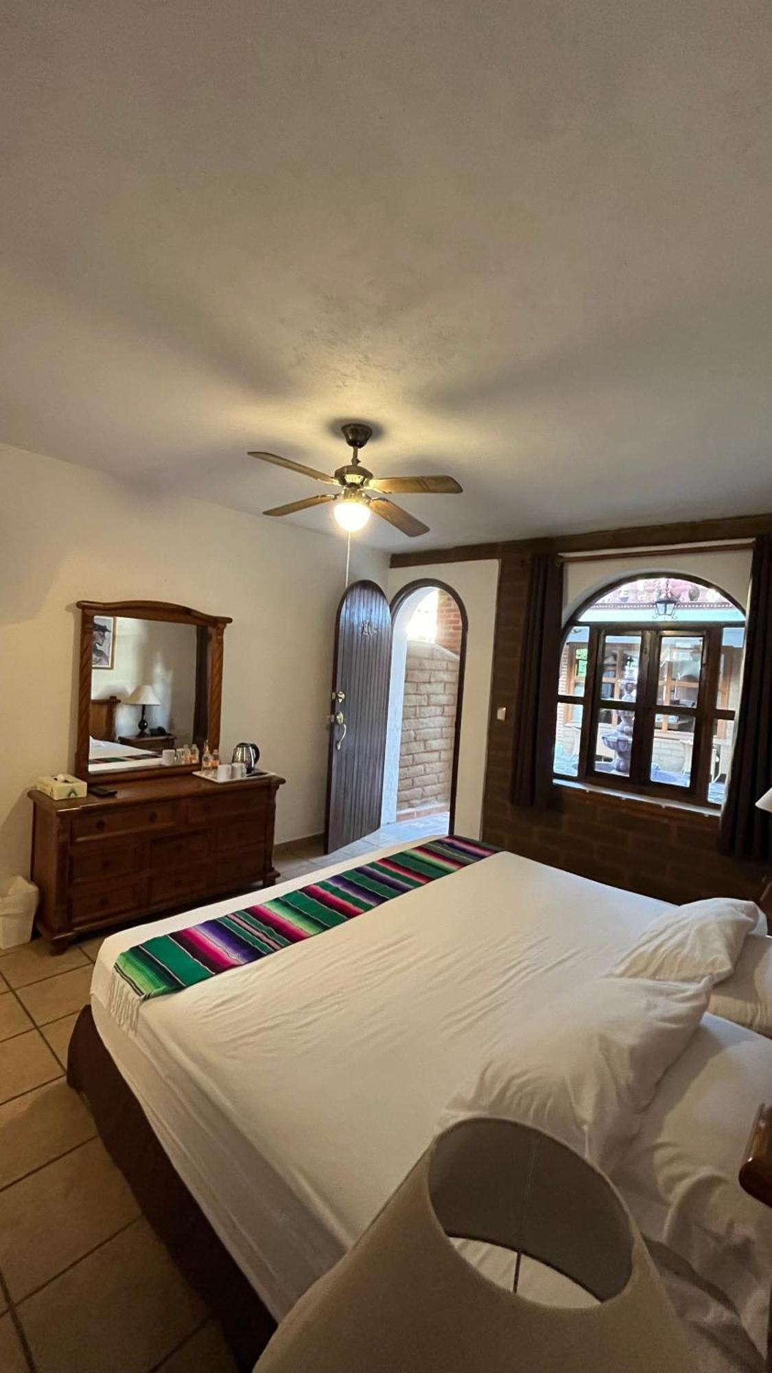 Hotel Hacienda Ventana Del Cielo