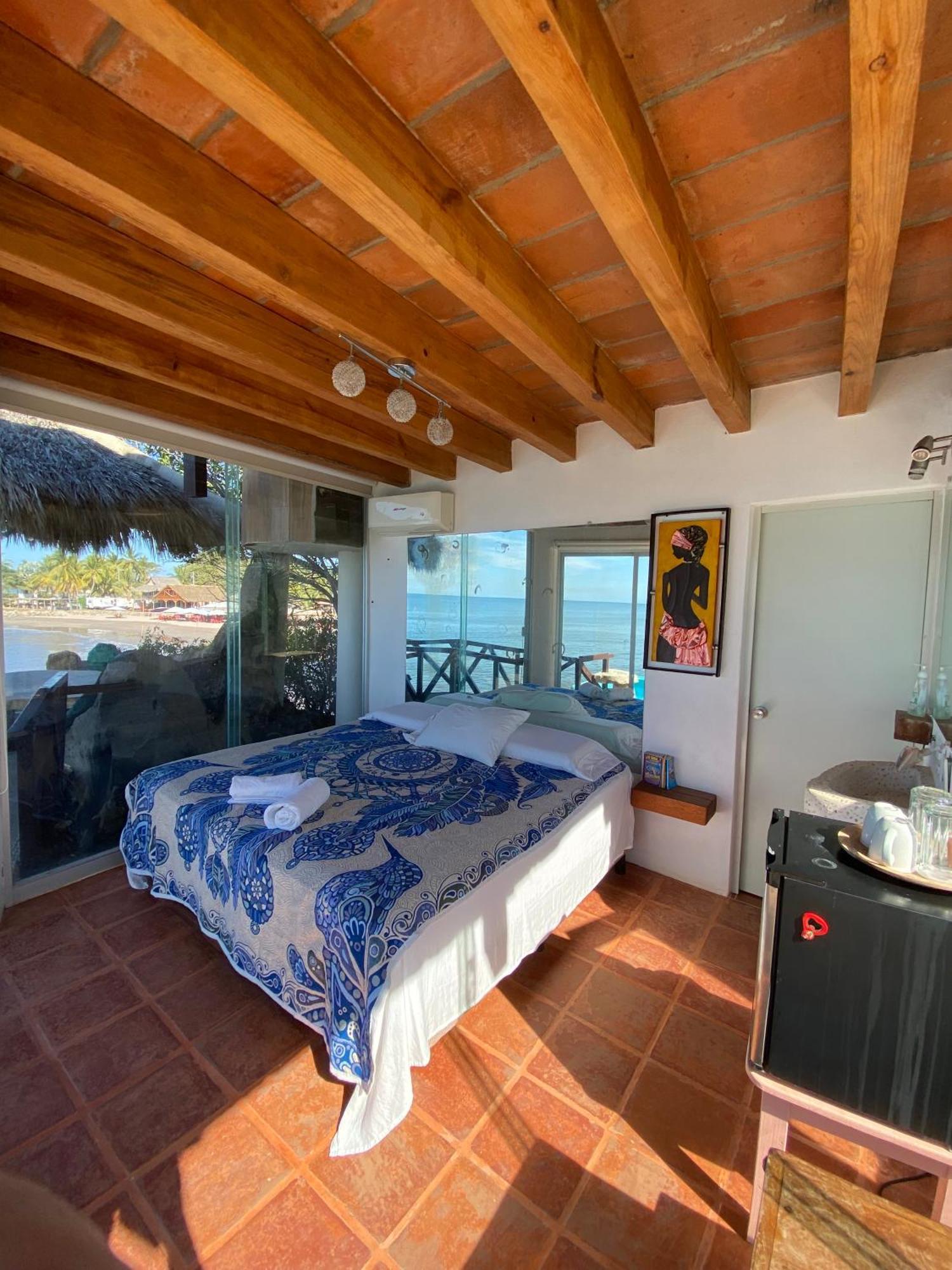 Isla Qimera Only Adults Lodge