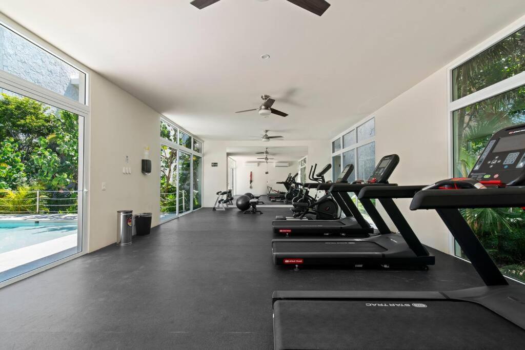 Apartment Skies Private Terrace W Jacuzzi W Sea Views Walk To *