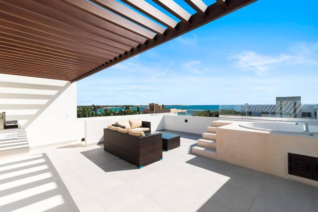 Skies Private Terrace W Jacuzzi W Sea Views Walk To * Akumal