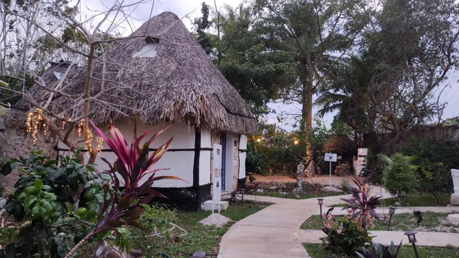 Y Museo Aldea Maya Toktli Origenes - Village, Alberca, Wifi Starlink, Tour Museo Izamal
