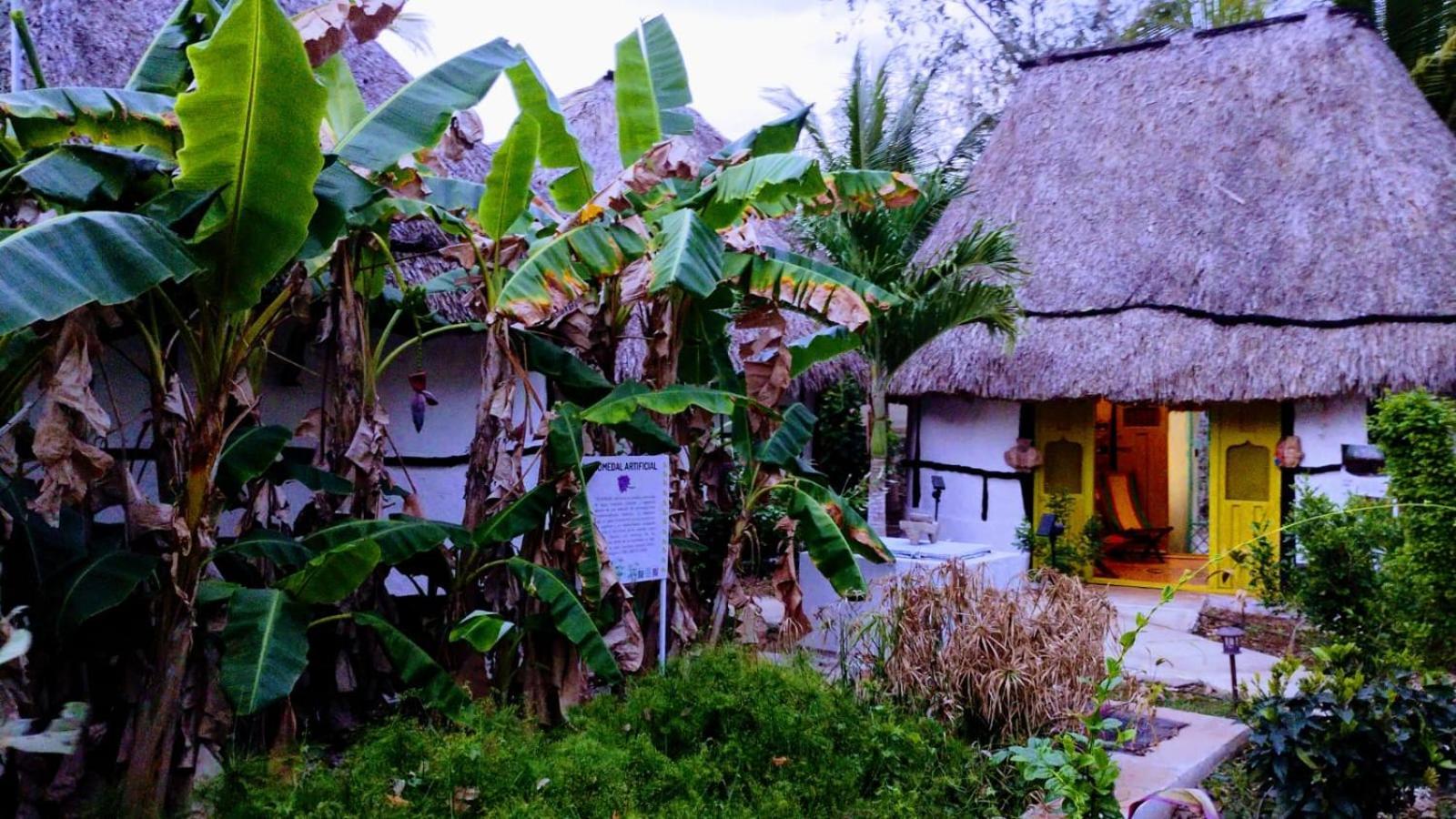 Y Museo Aldea Maya Toktli Origenes - Village, Alberca, Wifi Starlink, Tour Museo Hotel Izamal