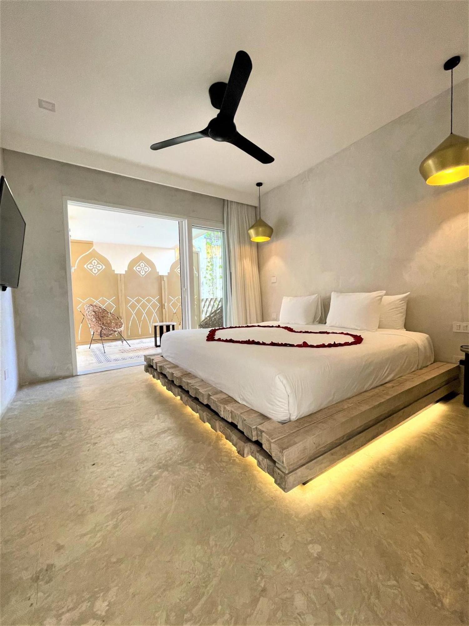 Hotel Layla - Adults Only