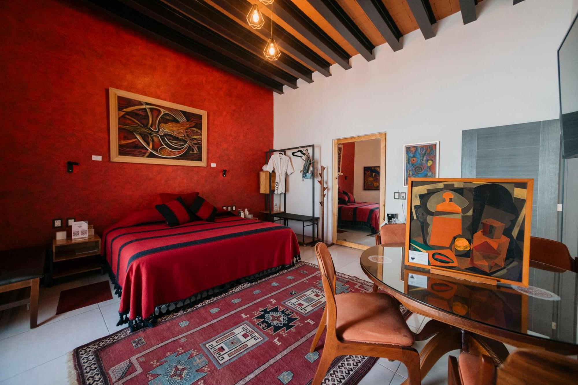 Larimar Gallery Y Boutique Hotel
