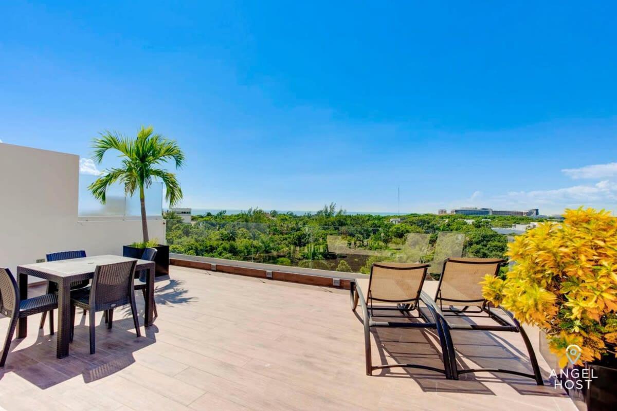 Holiday home Jungle & Ocean View Condos, 2 Shared Pools & Rooftop