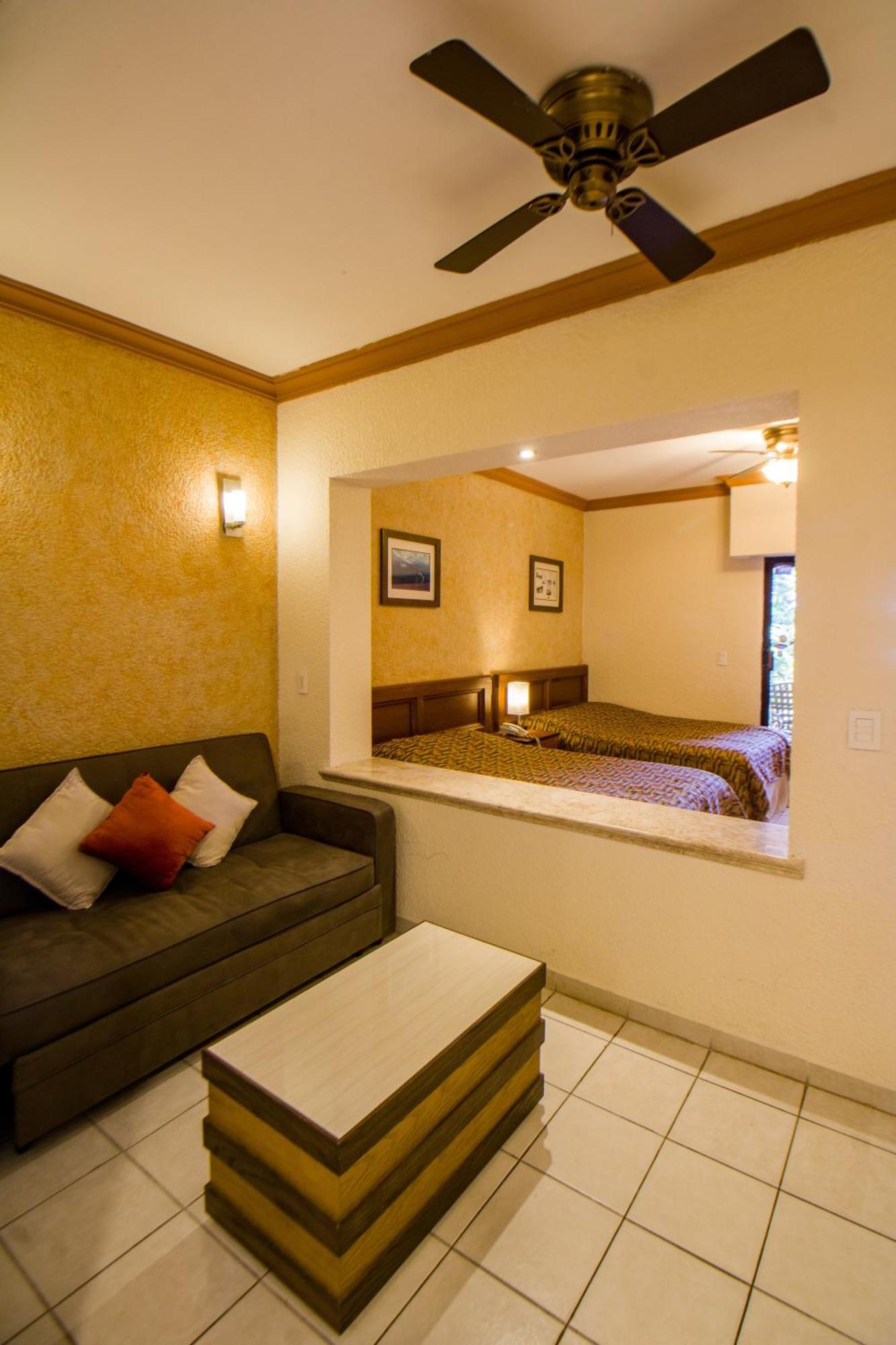 Resort Palmas De Cortez