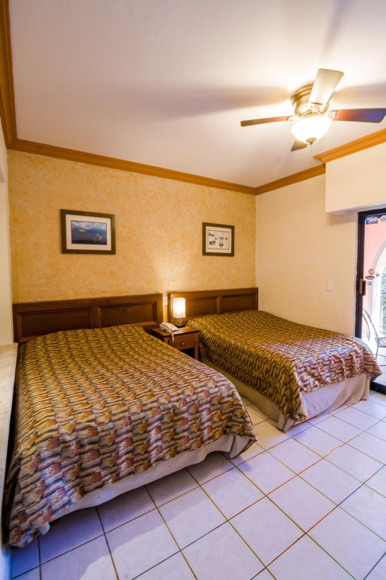 Palmas De Cortez Resort
