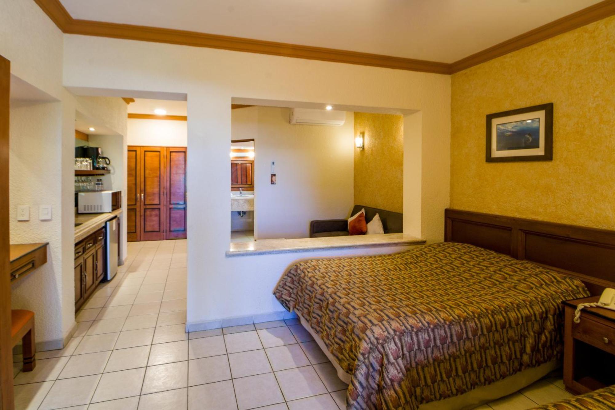 Resort Palmas De Cortez 4*