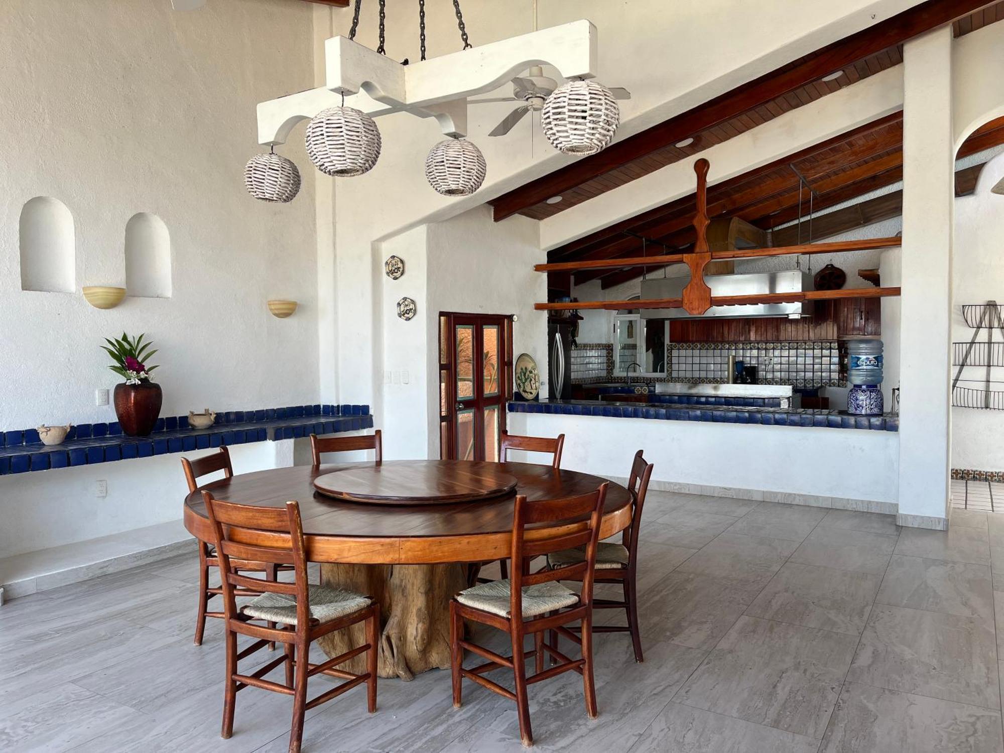 De La Roca Bed & Breakfast Zihuatanejo
