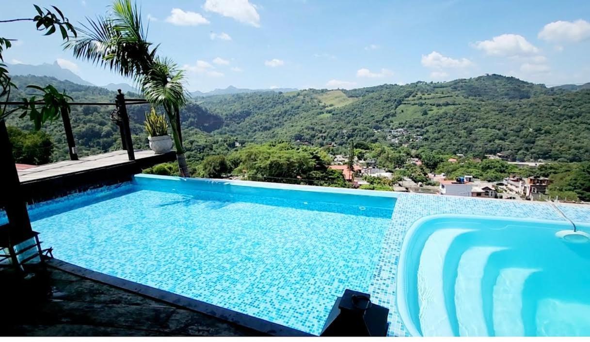 Roof Hotel