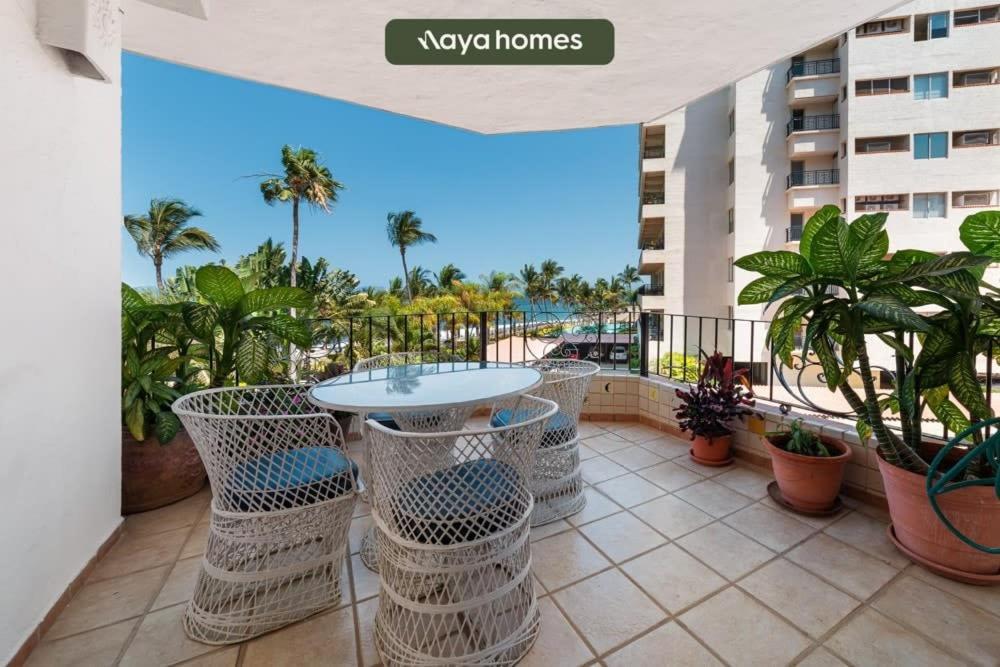 Ocean View 2br Condo-balcony-beach-pool Apartment