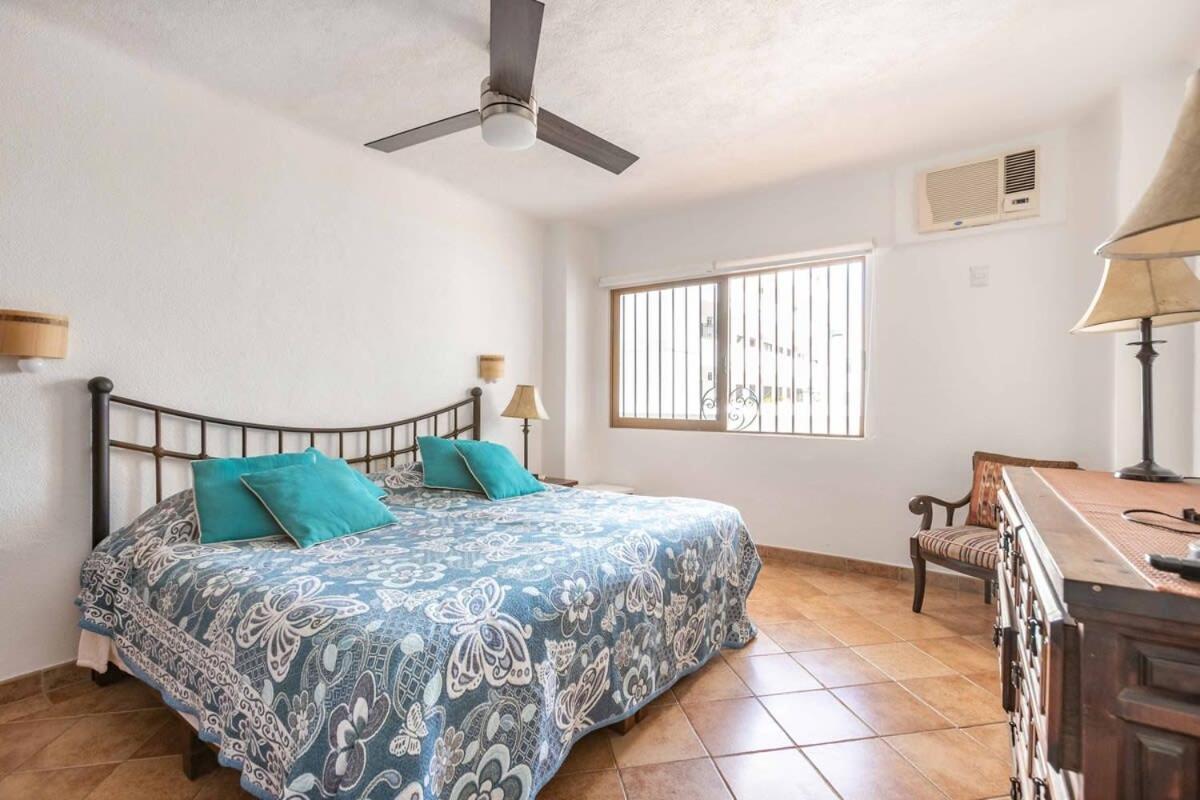 Ocean View 2br Condo-balcony-beach-pool Apartment Puerto Vallarta