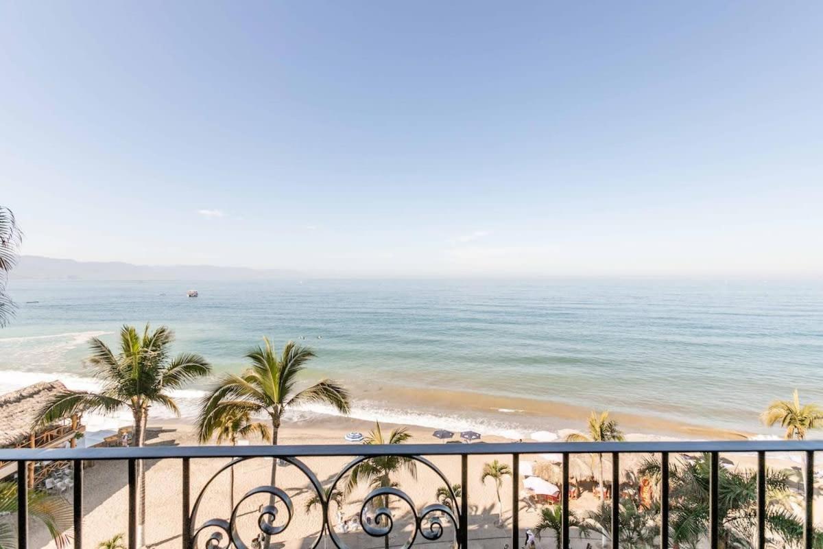Ocean View 2br Condo-balcony-beach-pool *