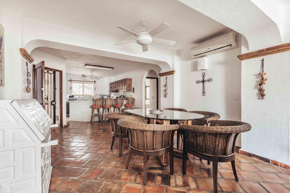Front Building 2br Condo-balcony-beach-pool Apartment Puerto Vallarta