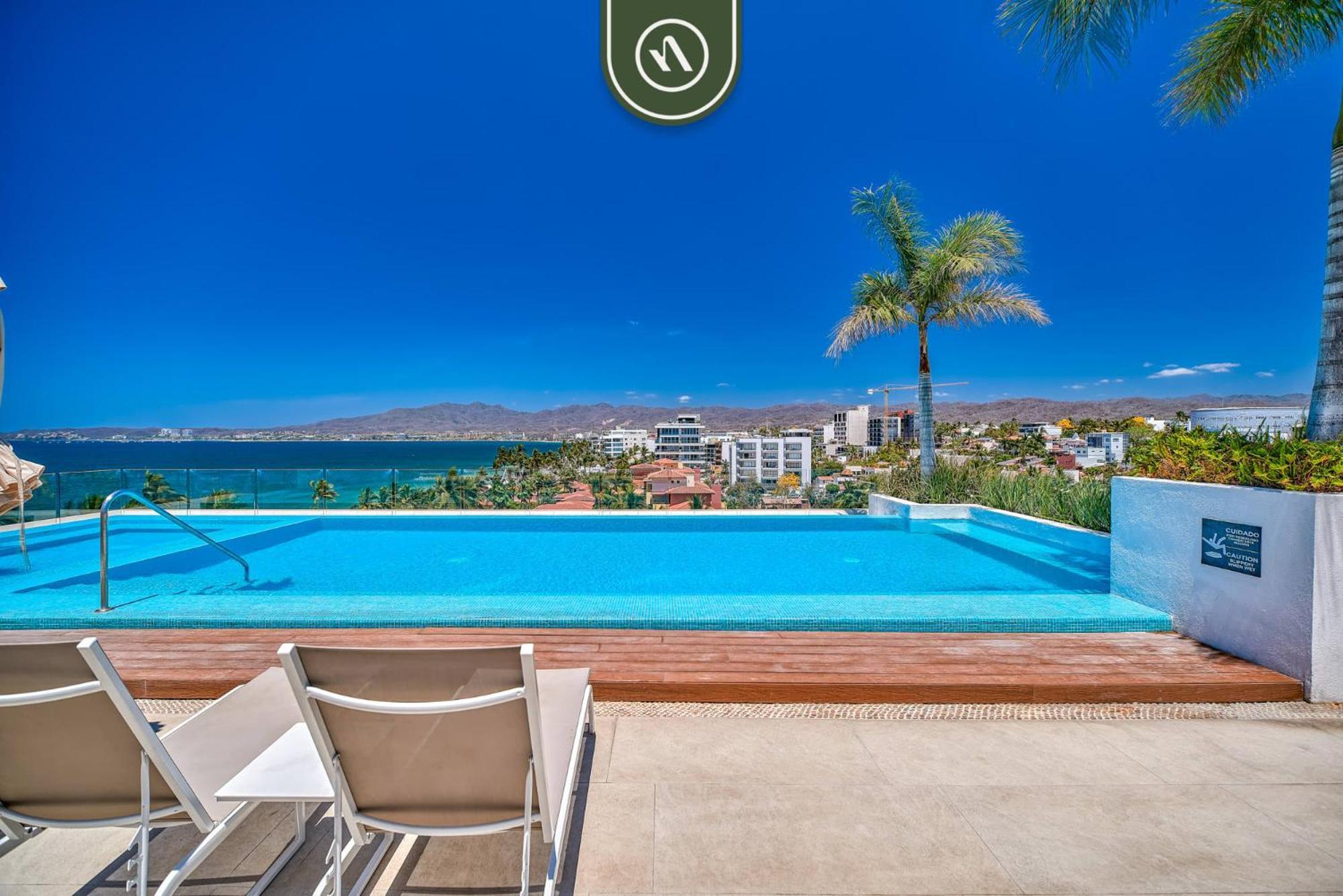 2br With Rooftop Pool - Private Terrace Bucerias