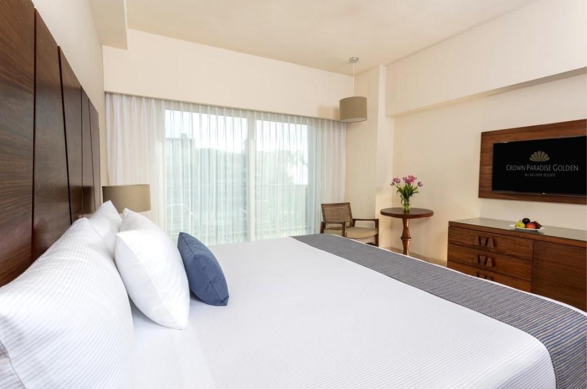 Crown Paradise Golden - Adults Only Resort Puerto Vallarta