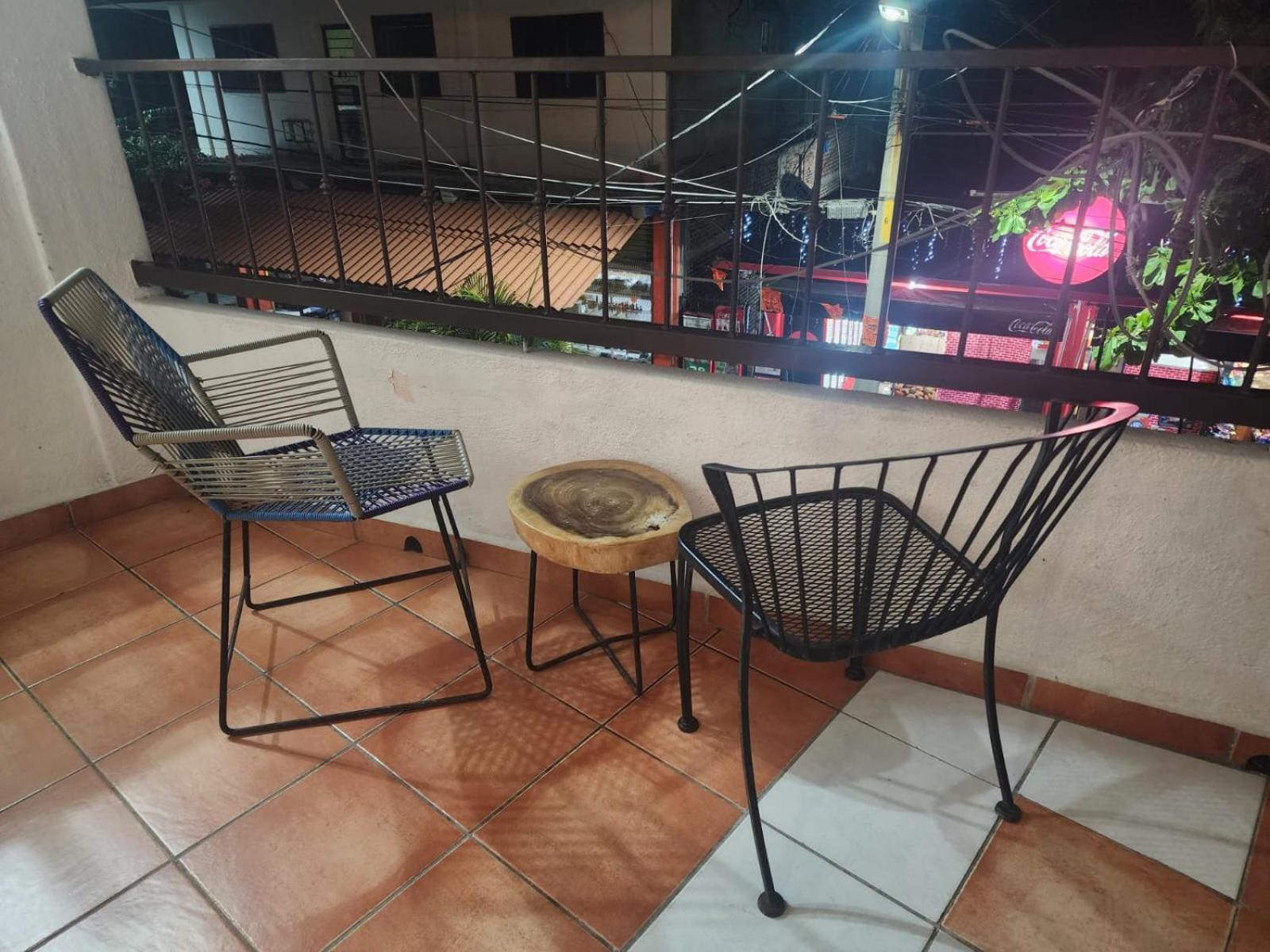 1 Bedroom With Ac , Tv , Wi-fi Near Dt And Zihuatanejo