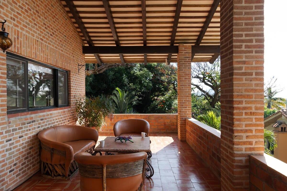 3 Bedroom Spacious With Pool & View Villa *