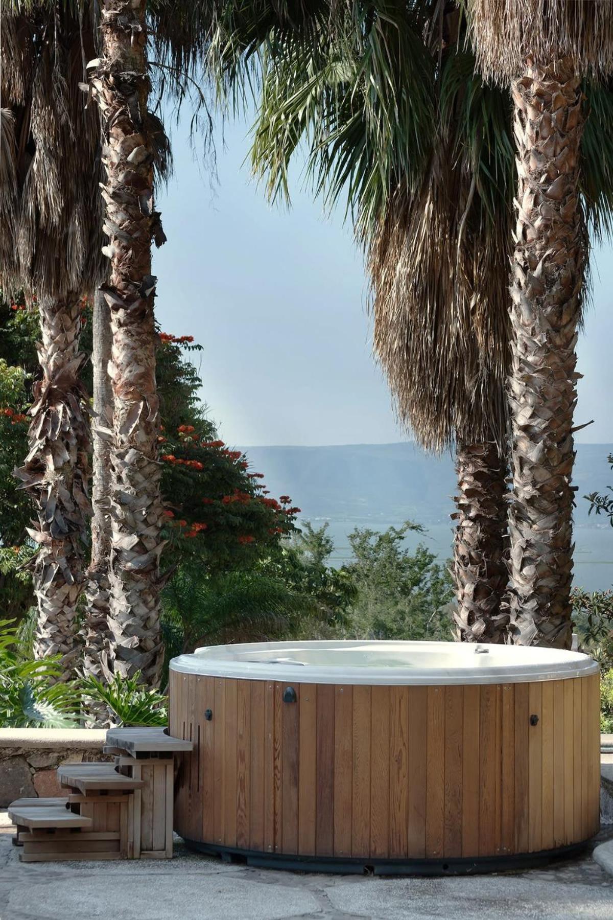 3 Bedroom Spacious With Pool & View Ajijic