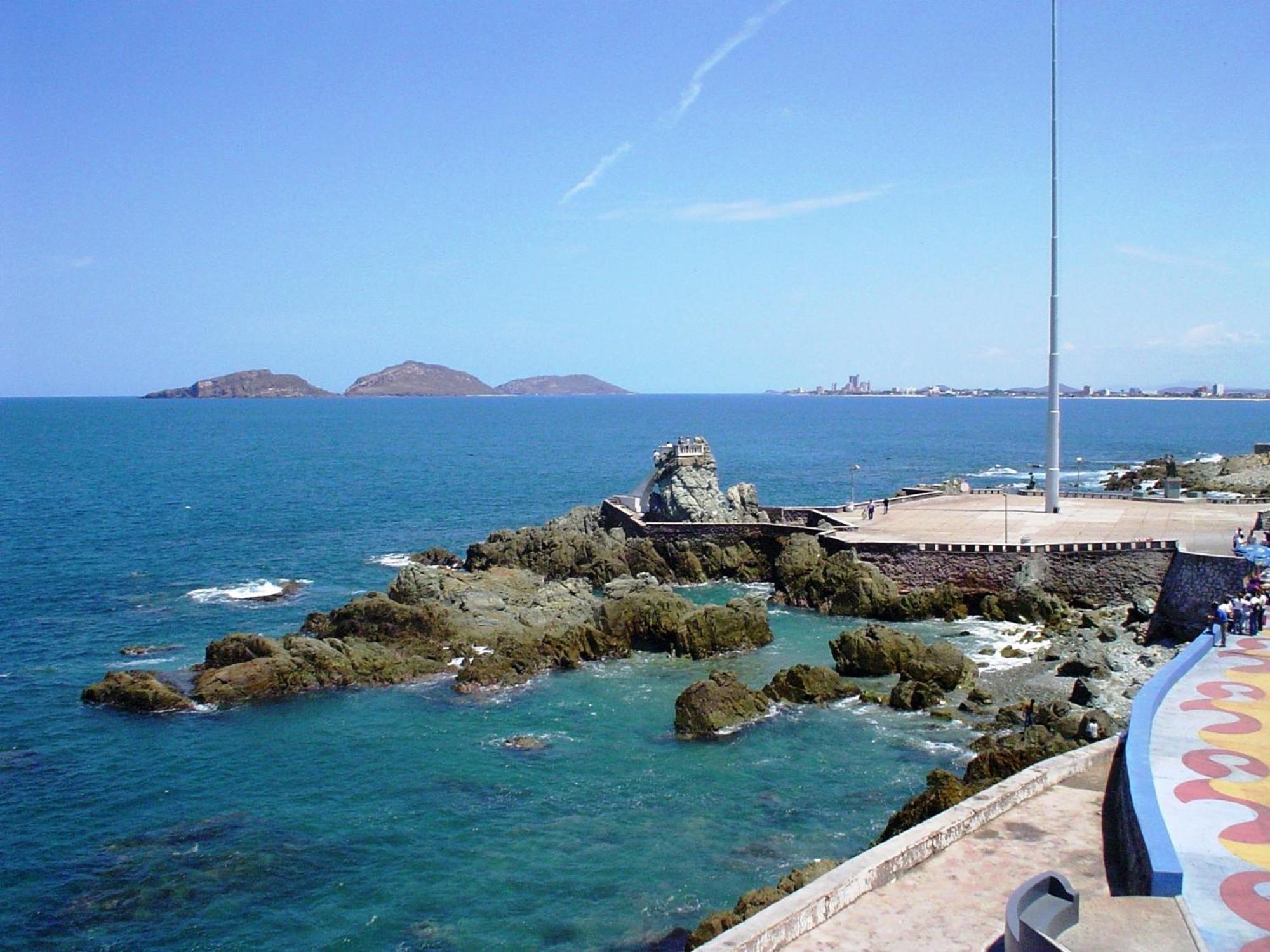 Hotel La Siesta Malecon Mazatlan