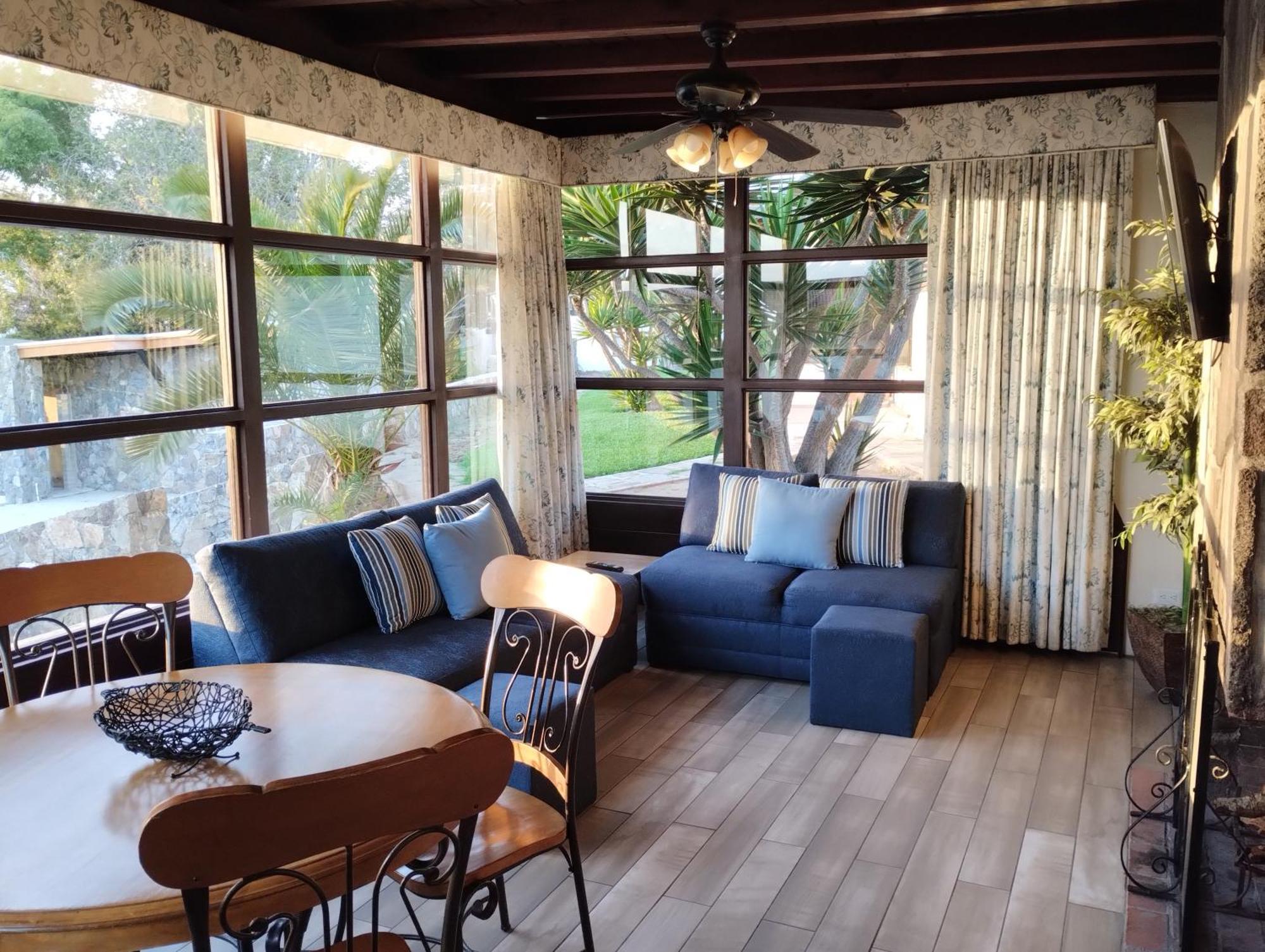 Papagayo 3* Ensenada