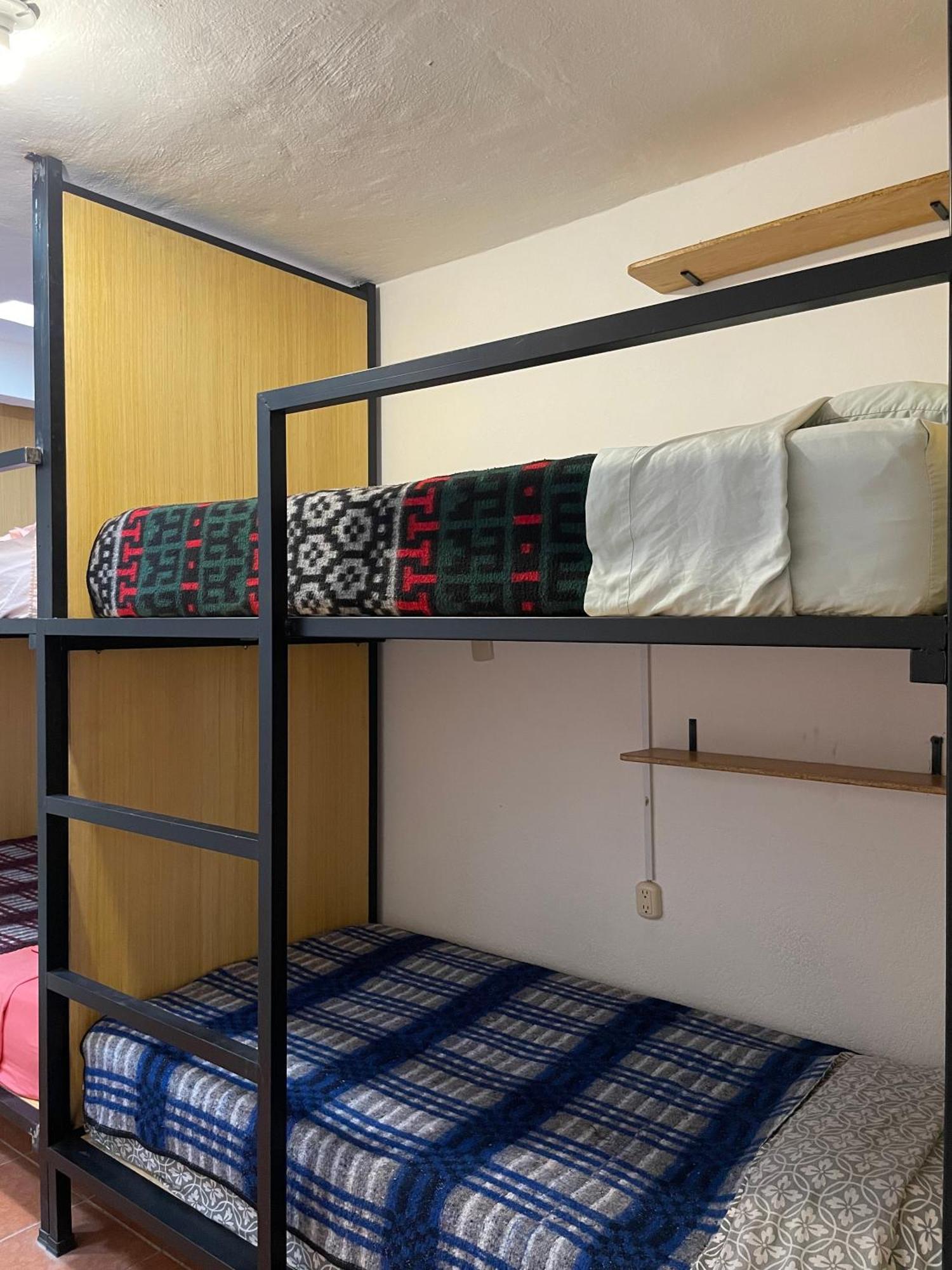 La Isla Hostel