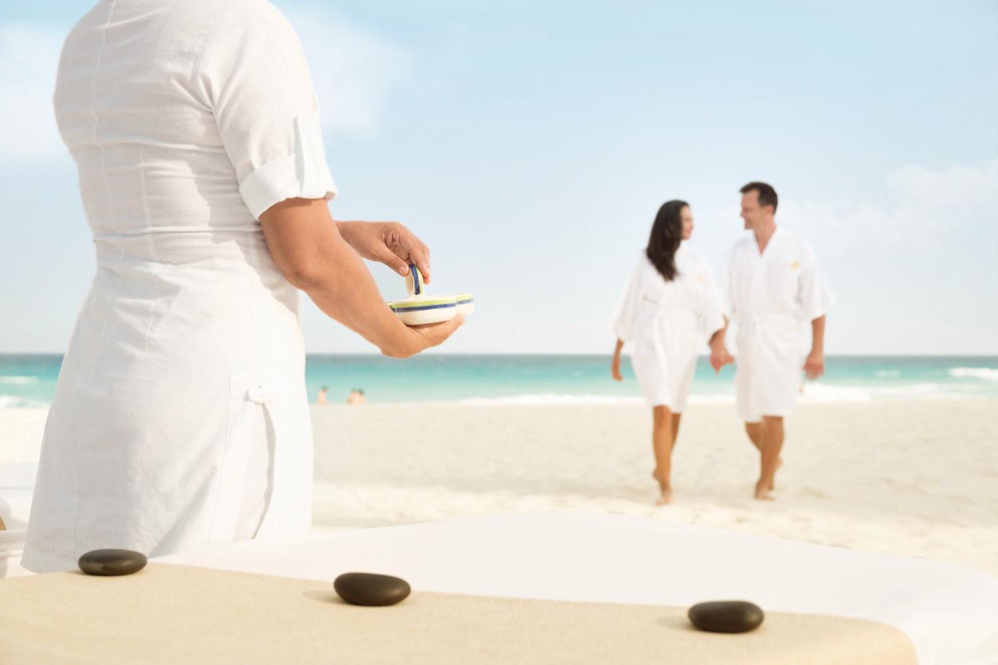 Wyndham Alltra Cancun