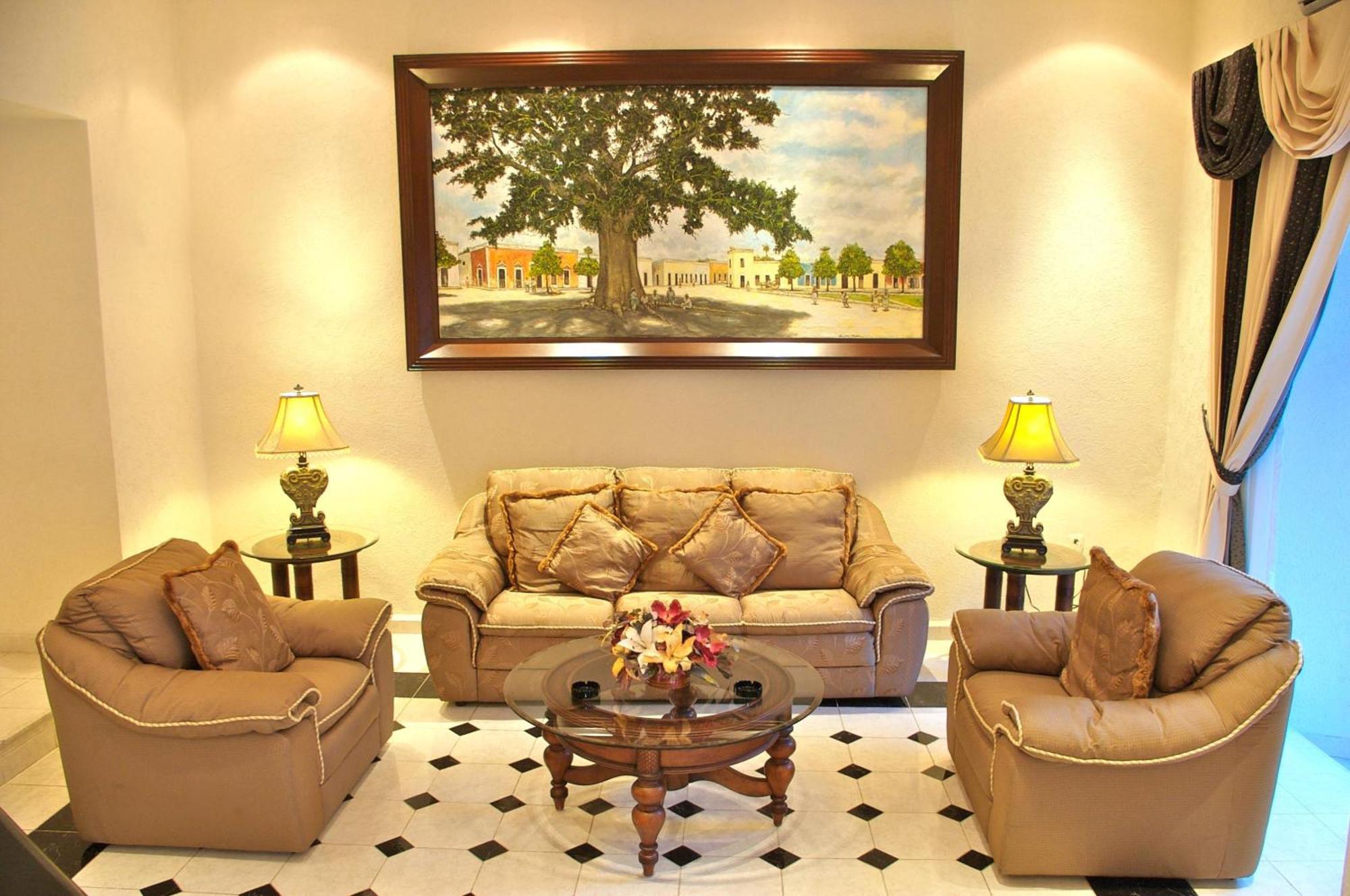 Hotel Plaza Colonial 4*