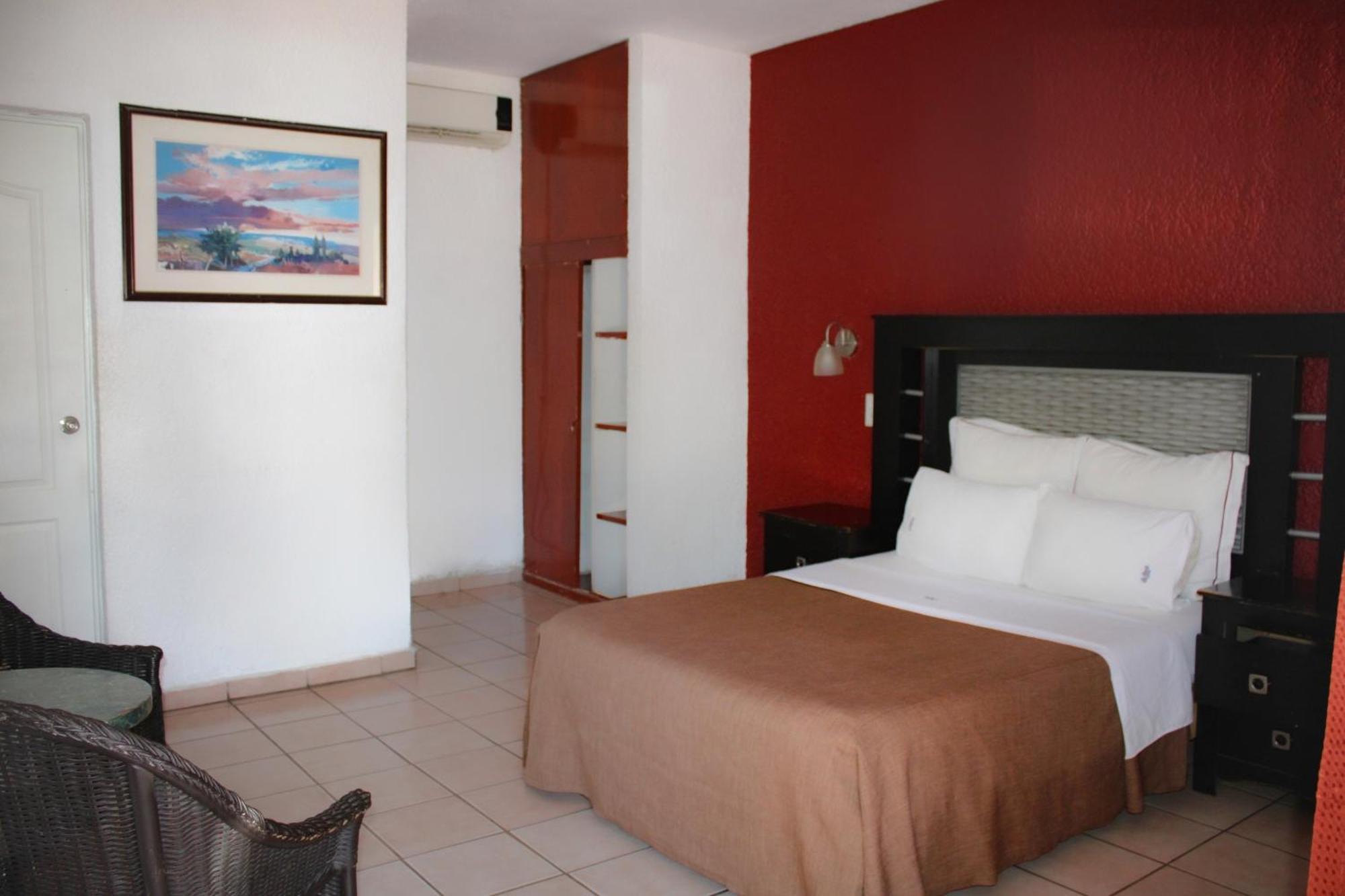 Hotel La Quinta Real 4*