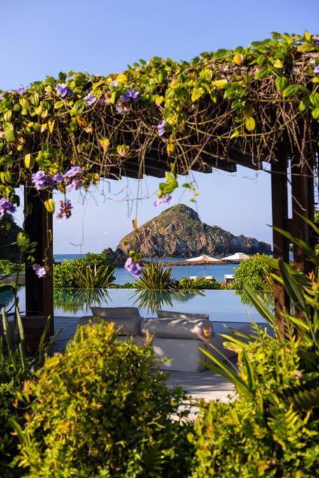 Ocean Front Luxury - 5 Pools & Private Club Careyes