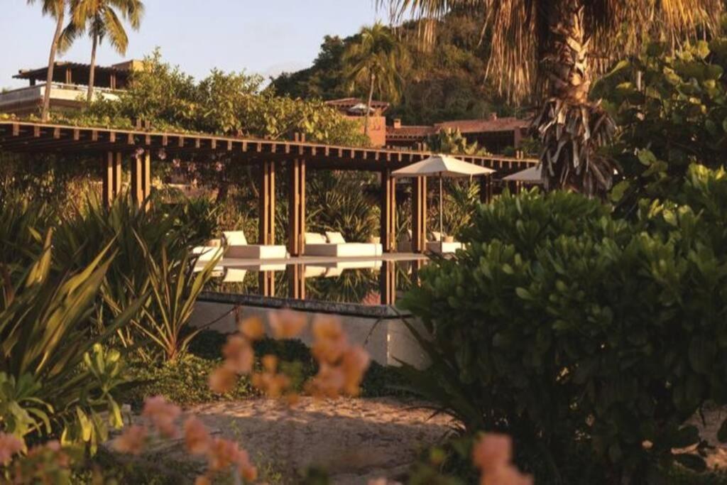 Apartment Ocean Front Luxury - 5 Pools & Private Club Careyes