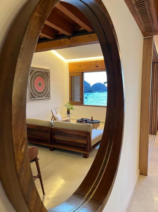 Ocean Front Luxury - 5 Pools & Private Club