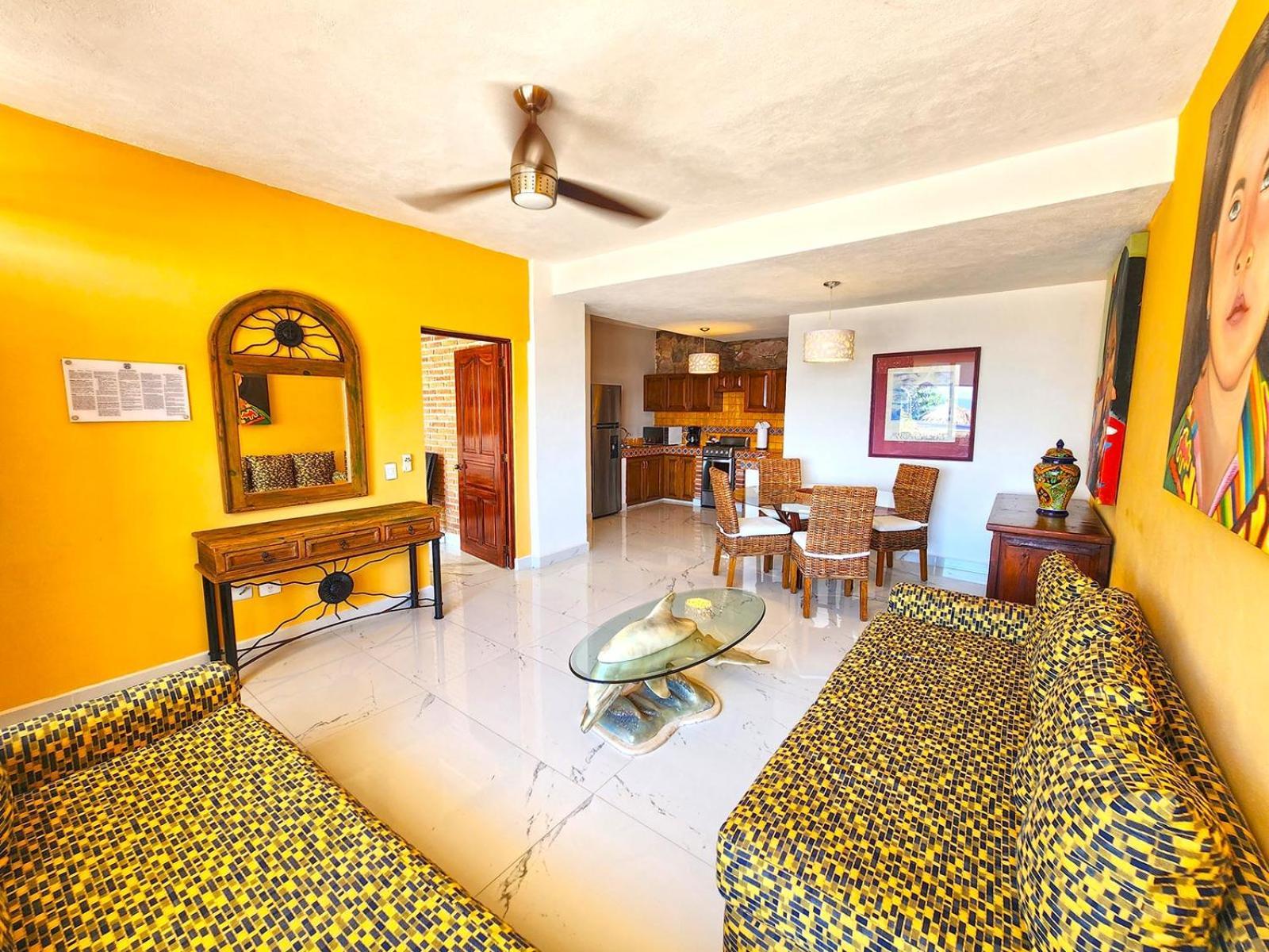 Vallarta Shores Aparthotel 4*