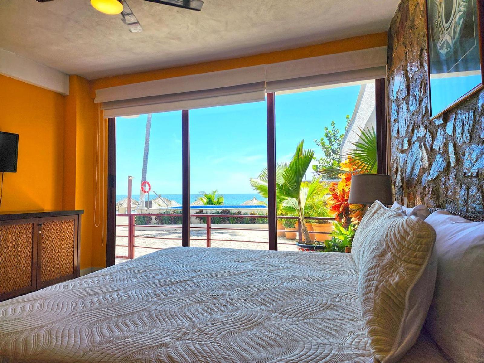Aparthotel Vallarta Shores 4*