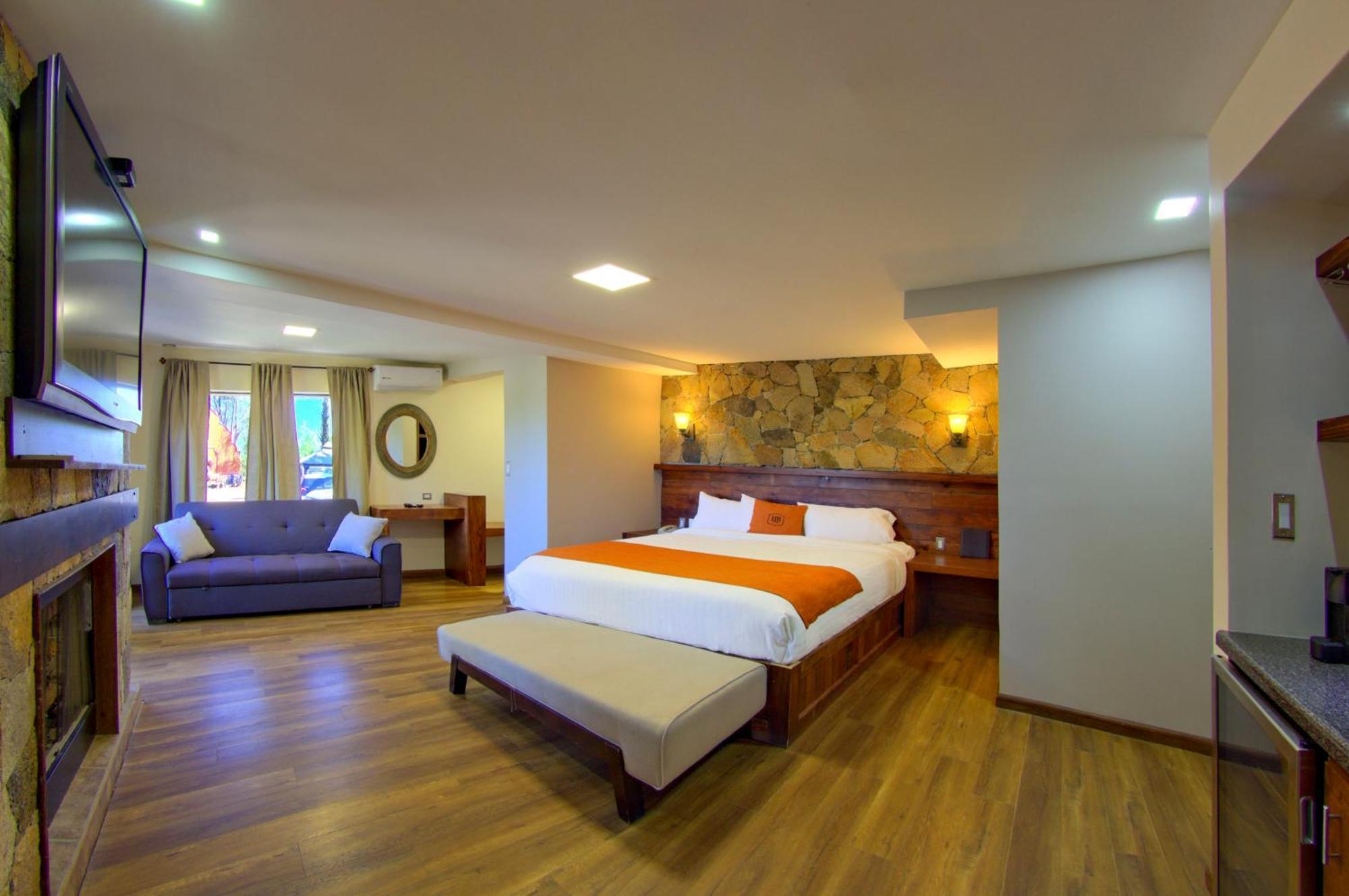 Boutique & 4*