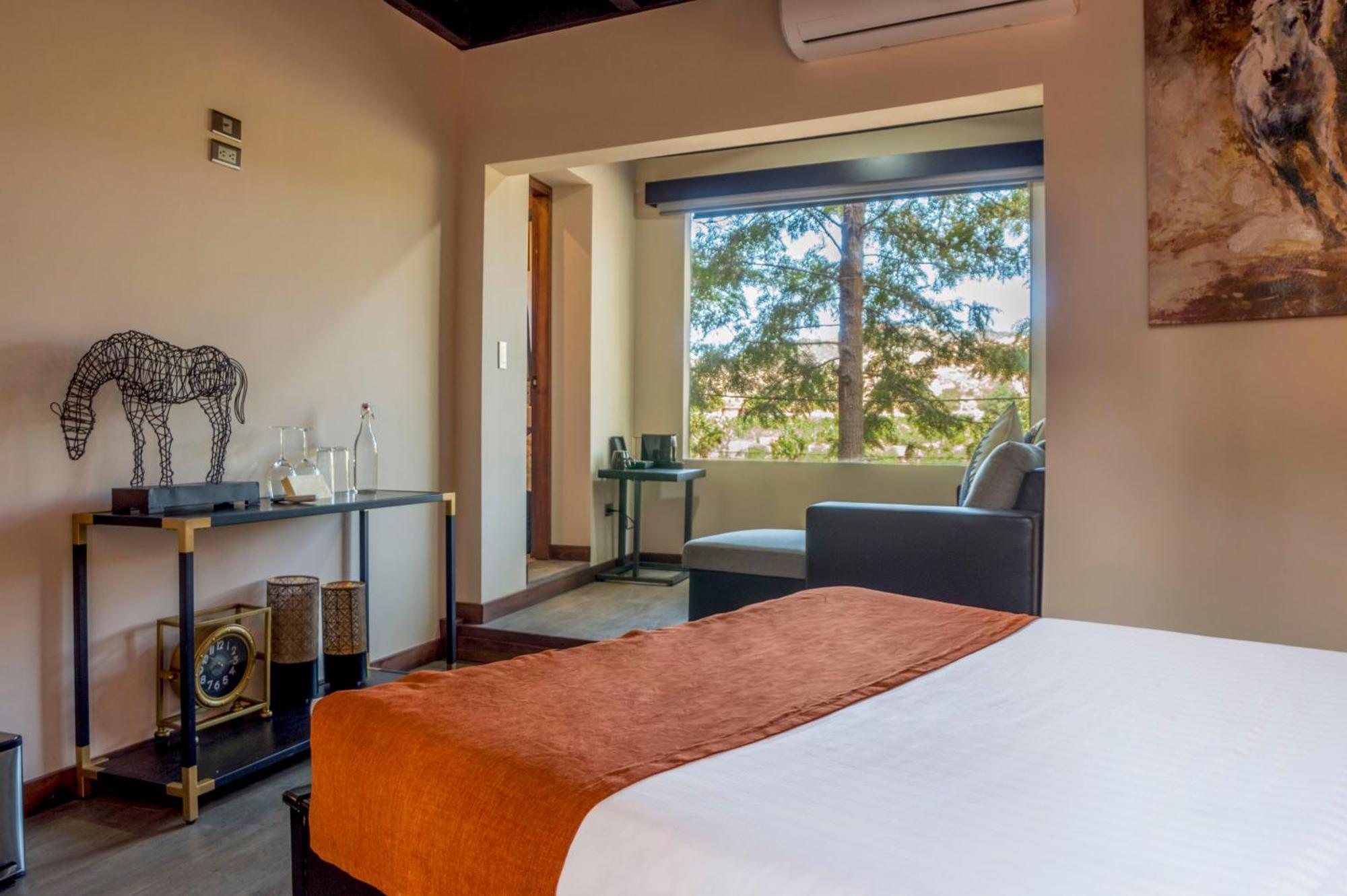 Boutique & 4*