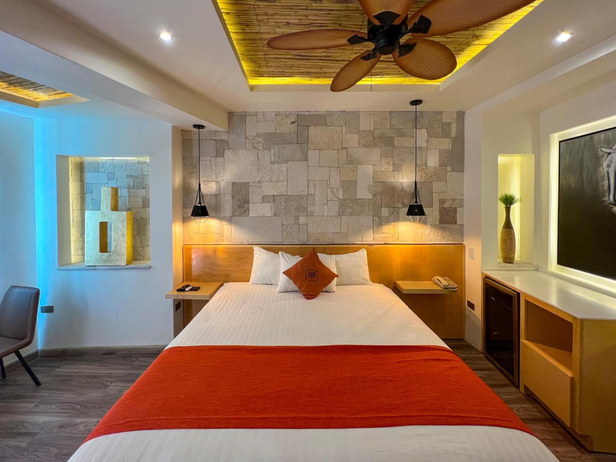 Boutique & Hotel