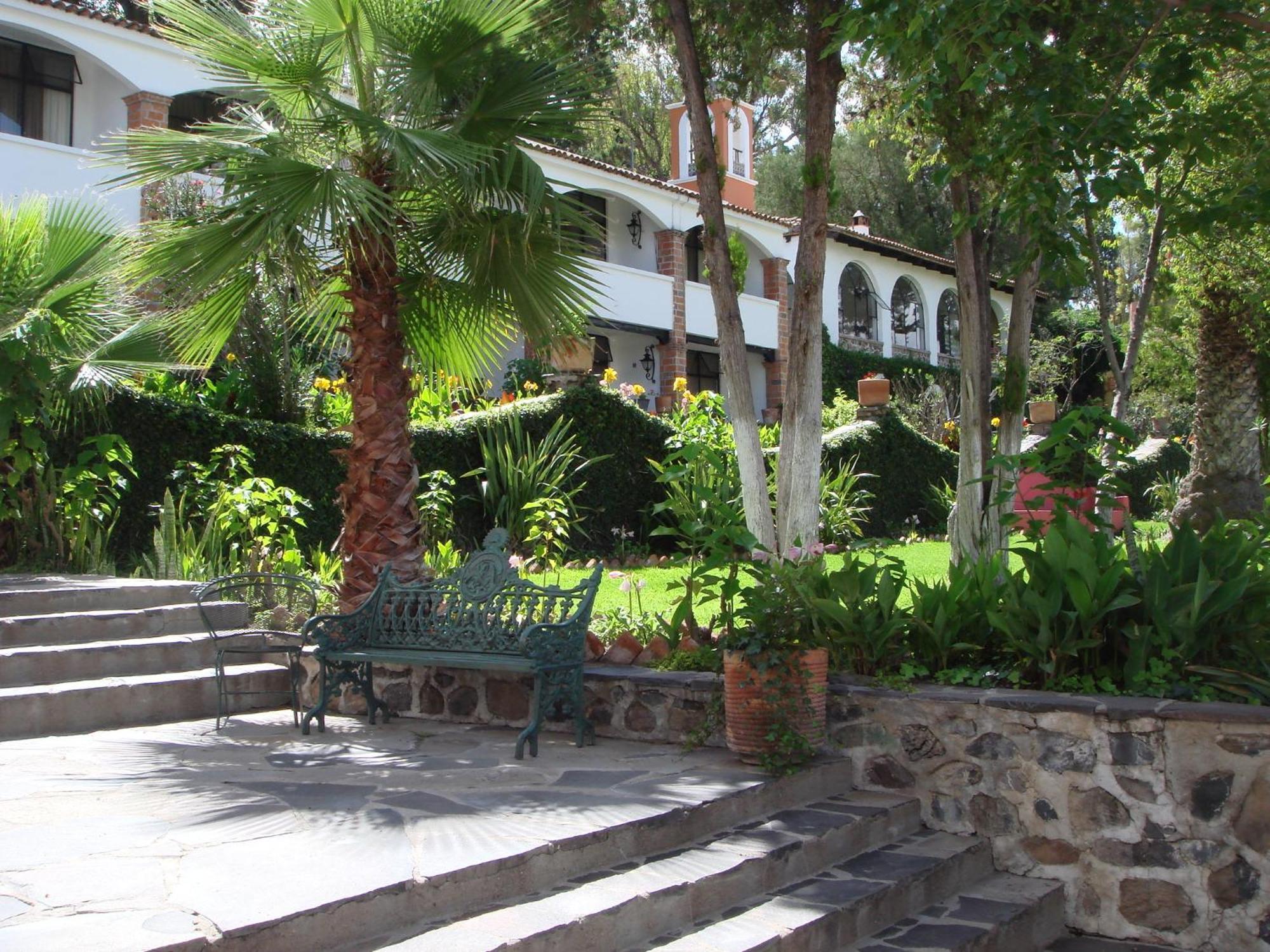 Rancho Atascadero Hotel 4*