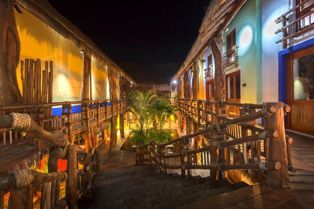 Exe El Pueblito Hotel 4*