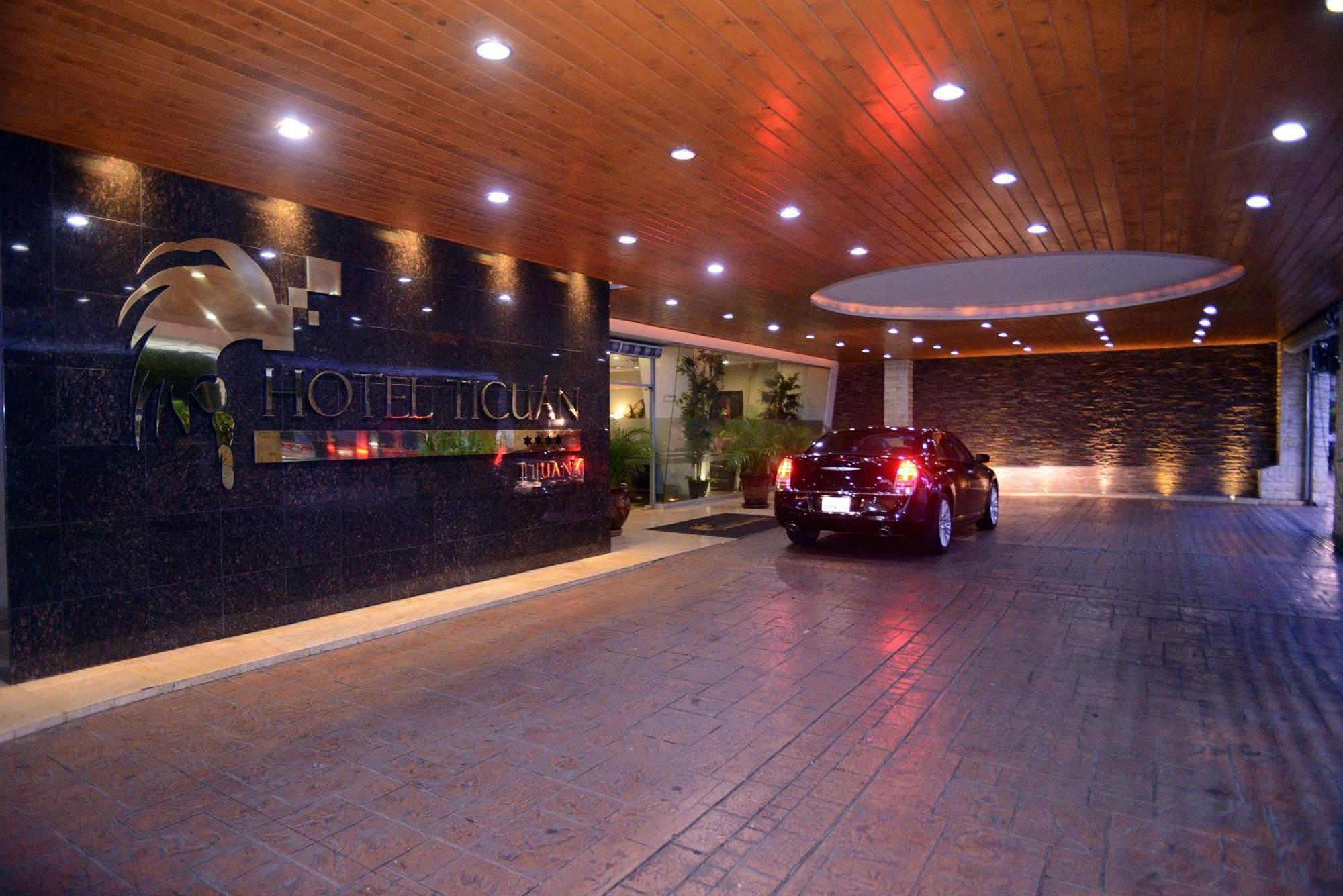 Ticuan Hotel Tijuana
