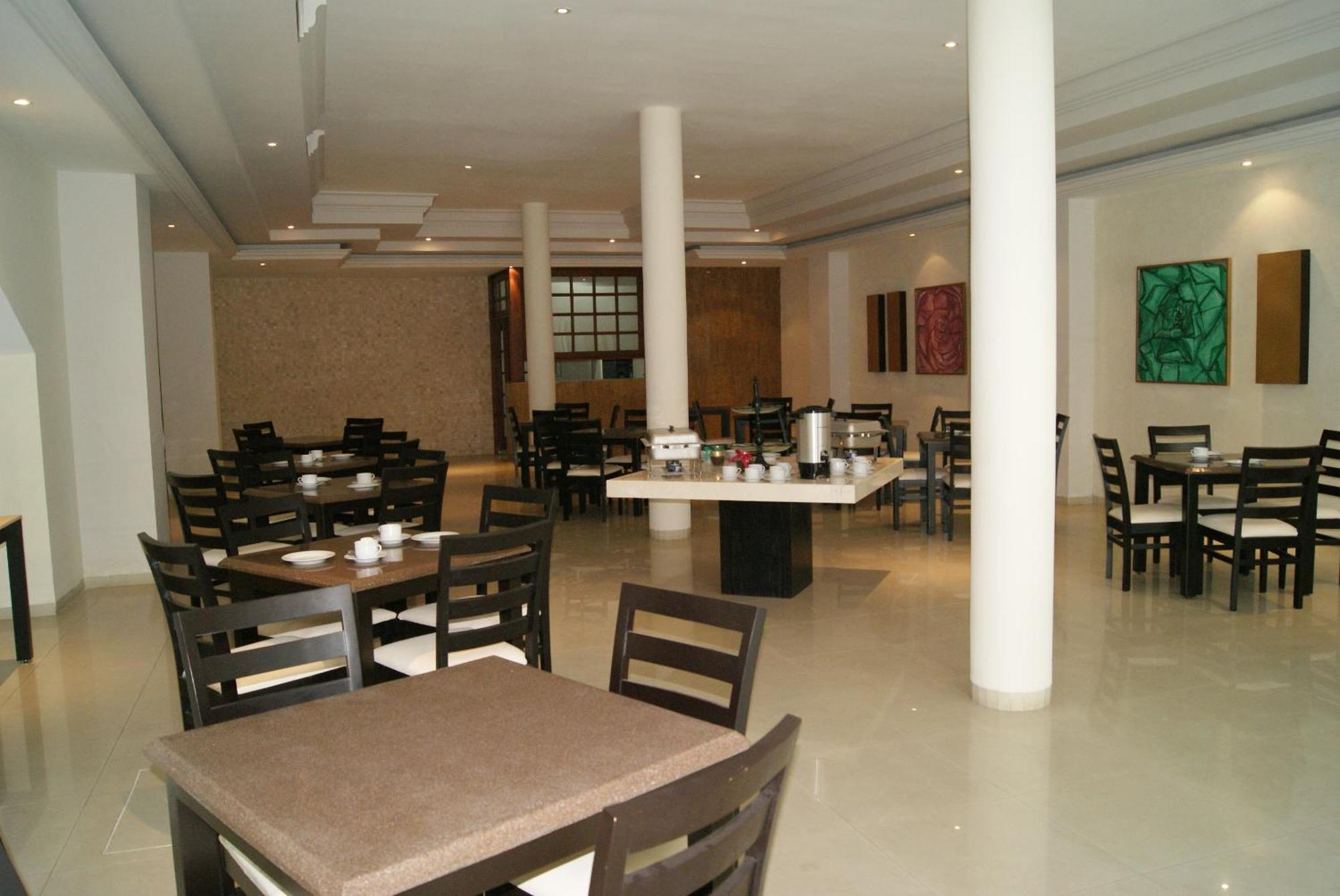 Savoy Express 3* Torreon