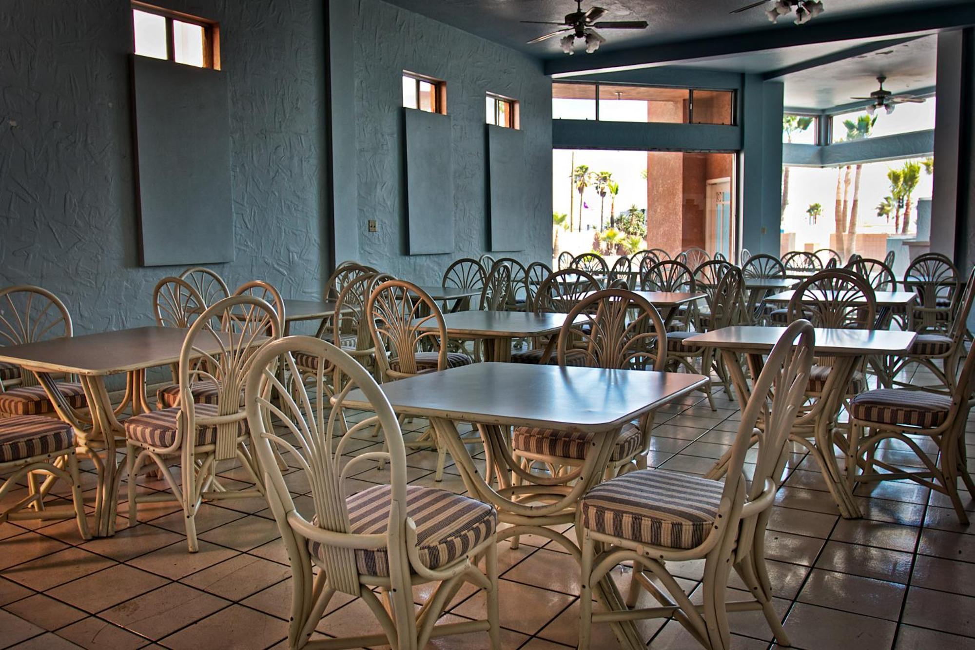 Marina Hotel