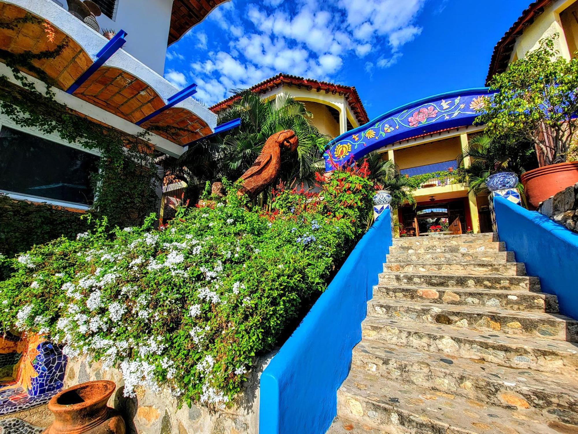 Jardin Del Mar La Cruz de Huanacaxtle