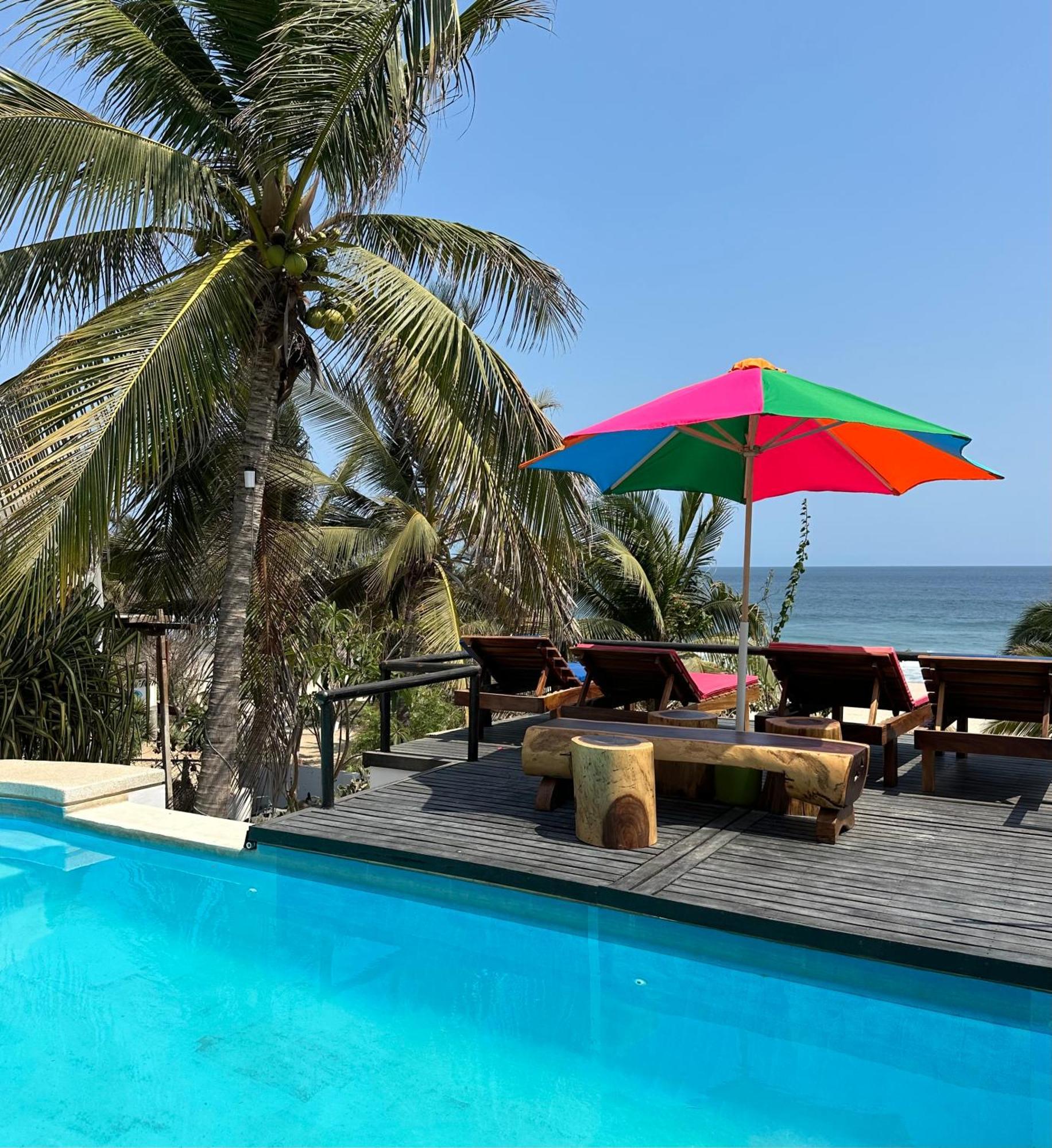 Bed & Breakfast Beachfront Paradise Boutique