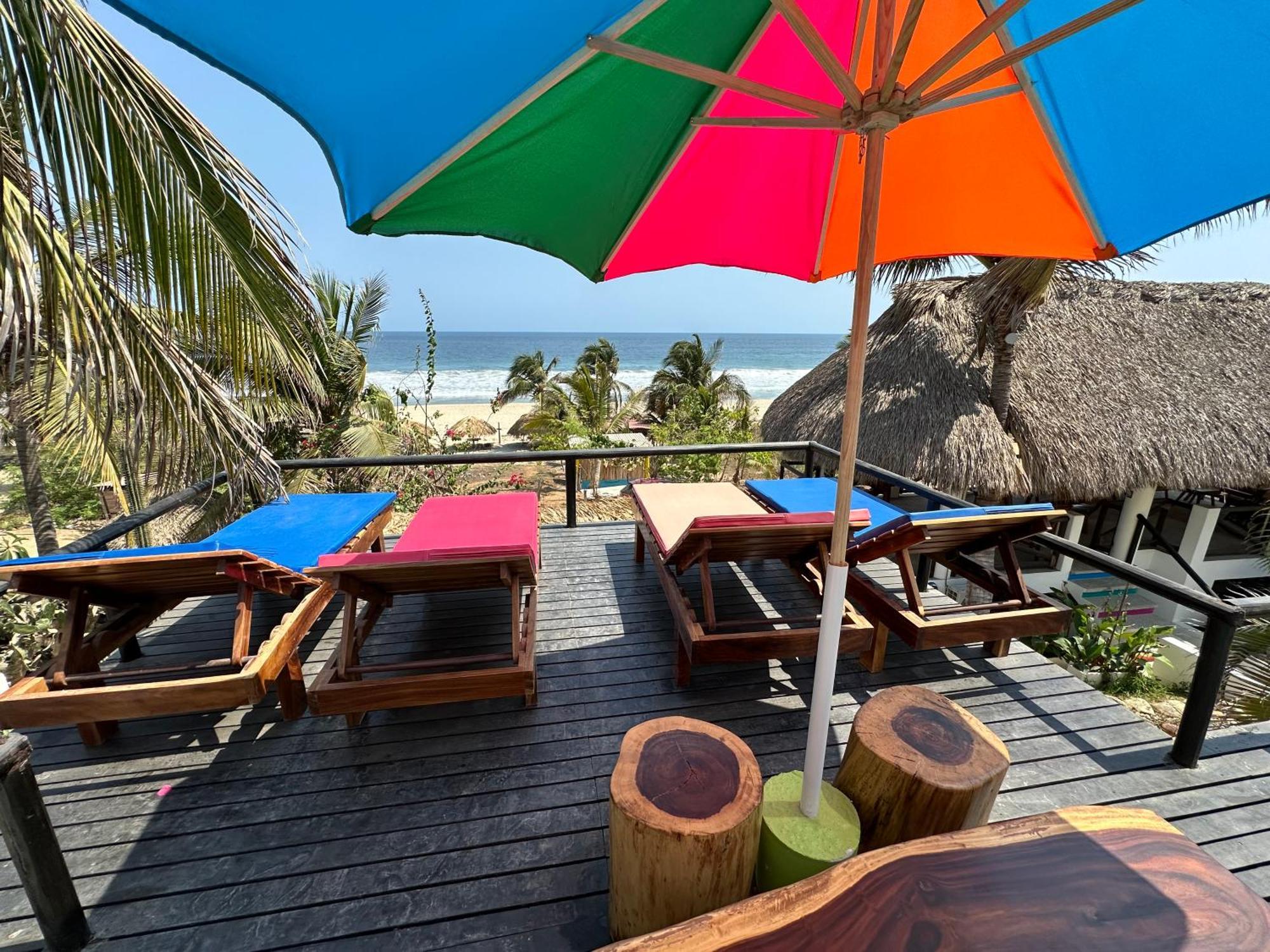 Bed & Breakfast Beachfront Paradise Boutique Agua Blanca